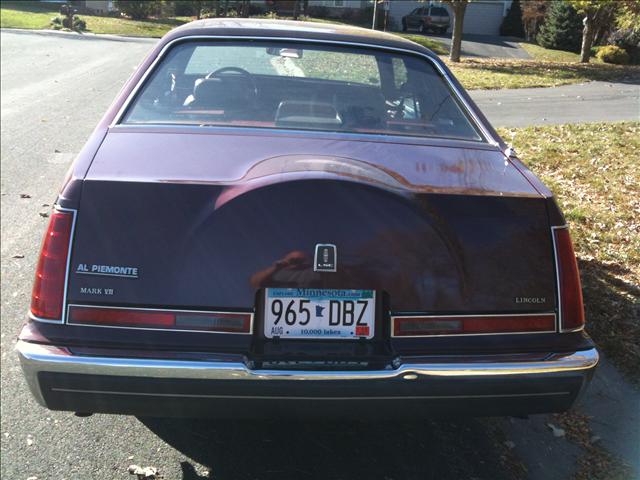 Lincoln Mark VII 1990 photo 4