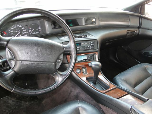 Lincoln Mark VIII 1994 photo 1