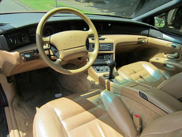 Lincoln Mark VIII 1994 photo 1