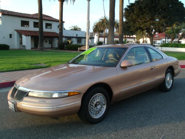 Lincoln Mark VIII 1994 photo 4