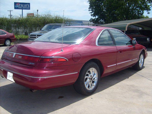 Lincoln Mark VIII 1995 photo 2