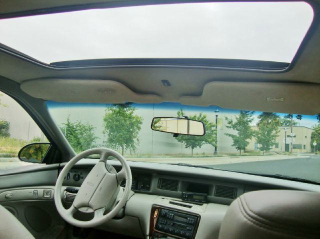 Lincoln Mark VIII 1995 photo 2