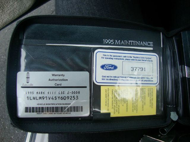 Lincoln Mark VIII 1995 photo 20