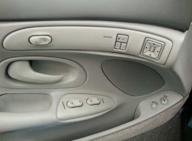 Lincoln Mark VIII 1995 photo 30