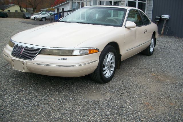 Lincoln Mark VIII R/T AWD Coupe