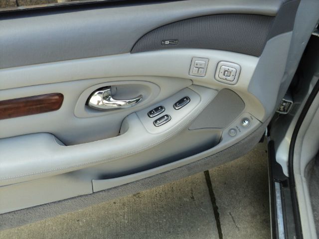 Lincoln Mark VIII 1997 photo 1