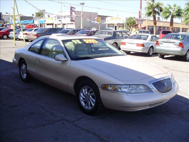 Lincoln Mark VIII 1998 photo 1