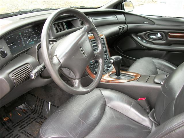 Lincoln Mark VIII 1998 photo 3