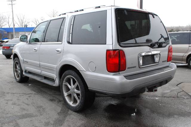 Lincoln Navigator 1998 photo 3