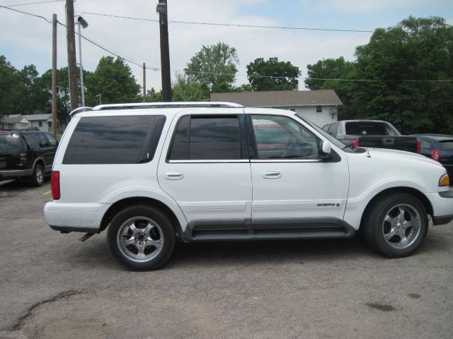 Lincoln Navigator 1998 photo 1