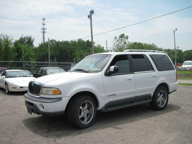 Lincoln Navigator 1998 photo 4