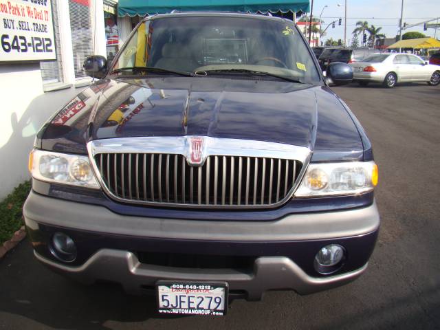 Lincoln Navigator 1998 photo 2