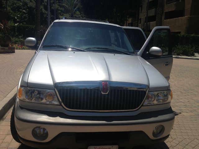 Lincoln Navigator 1999 photo 4