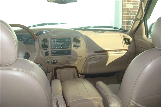 Lincoln Navigator 1999 photo 1