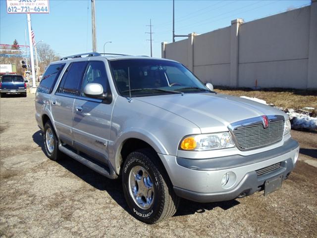 Lincoln Navigator 1999 photo 1