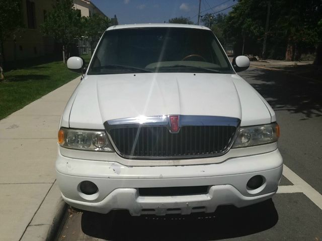 Lincoln Navigator 1999 photo 3