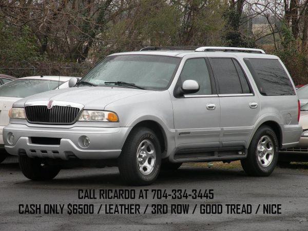 Lincoln Navigator SLT 25 SUV
