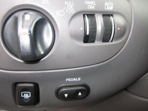 Lincoln Navigator 1999 photo 3