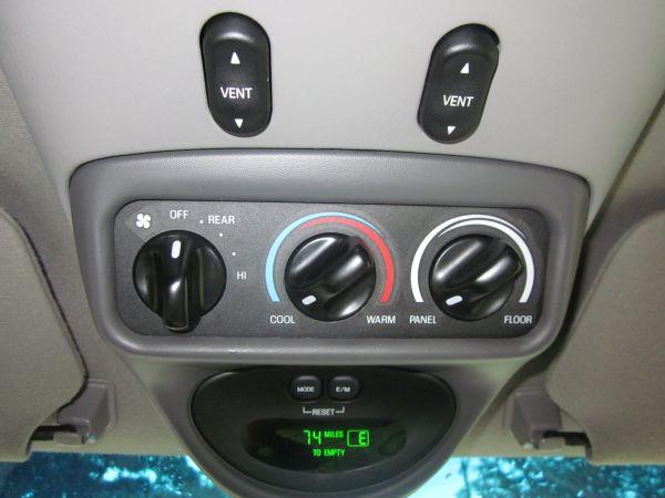 Lincoln Navigator 1999 photo 4