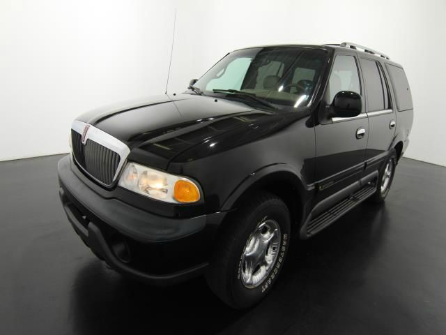 Lincoln Navigator Ram 3500 Diesel 2-WD SUV