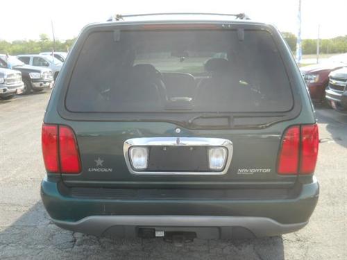 Lincoln Navigator 2000 photo 3