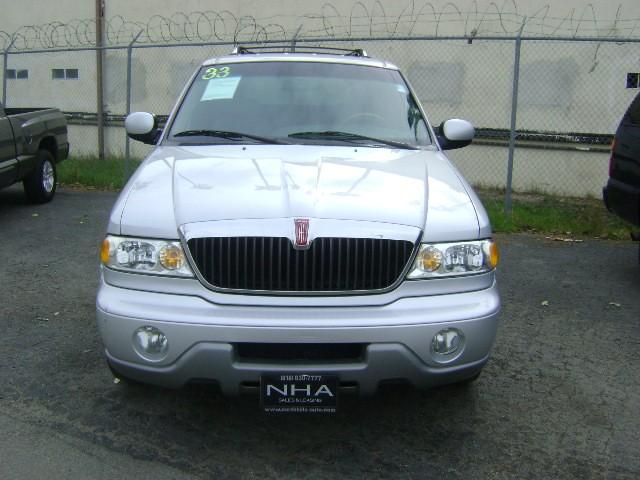 Lincoln Navigator 2000 photo 1