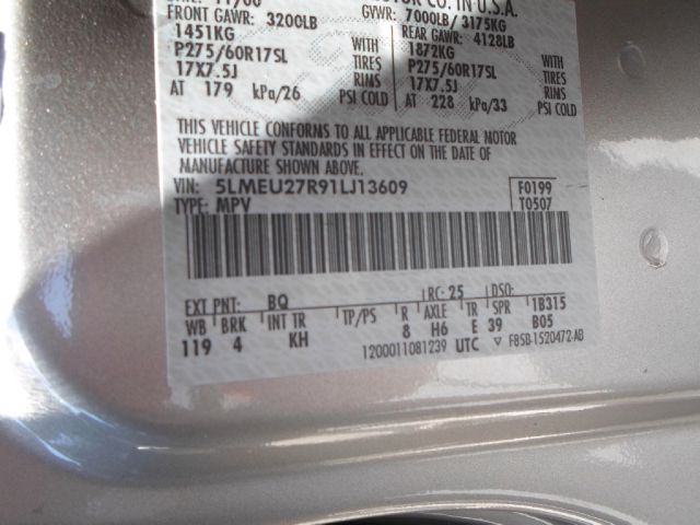 Lincoln Navigator 2001 photo 3