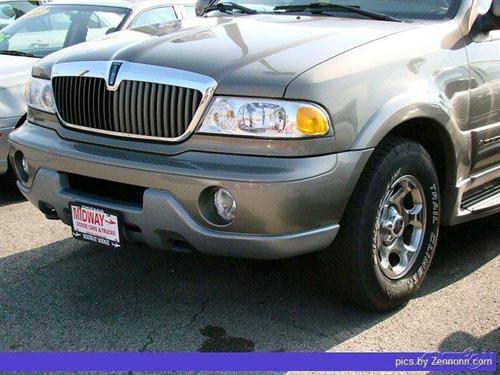 Lincoln Navigator 2001 photo 1