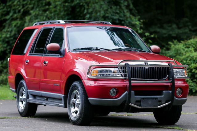 Lincoln Navigator 2001 photo 4