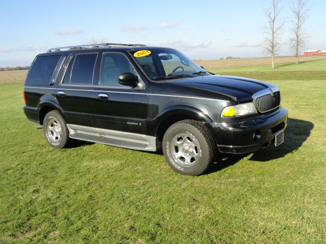 Lincoln Navigator 2001 photo 3