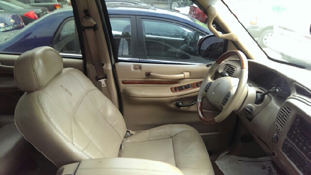 Lincoln Navigator 2001 photo 3