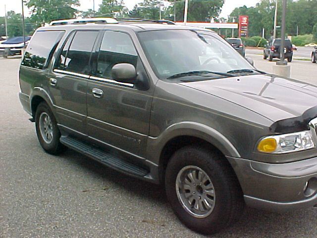 Lincoln Navigator 2002 photo 4