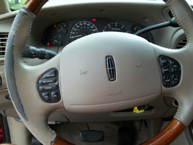 Lincoln Navigator 2002 photo 1