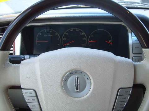 Lincoln Navigator 2003 photo 1