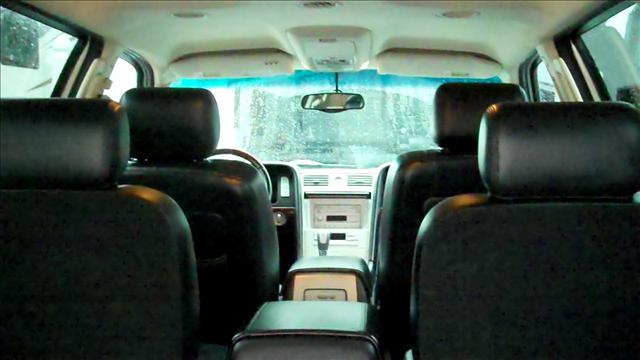 Lincoln Navigator 2003 photo 2