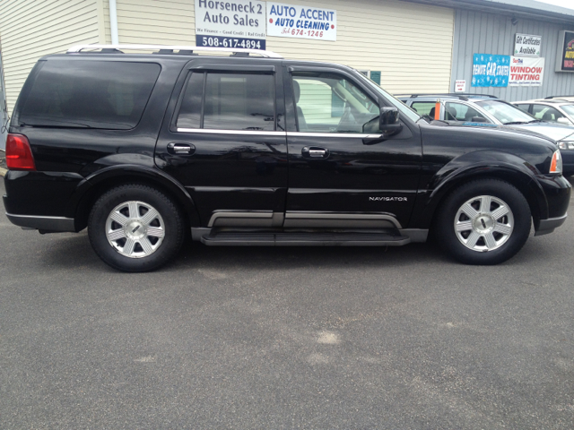 Lincoln Navigator 2003 photo 1