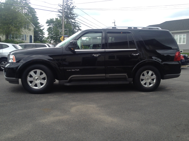 Lincoln Navigator 2003 photo 3