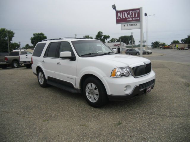 Lincoln Navigator 2004 photo 3