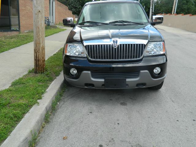 Lincoln Navigator 2004 photo 14