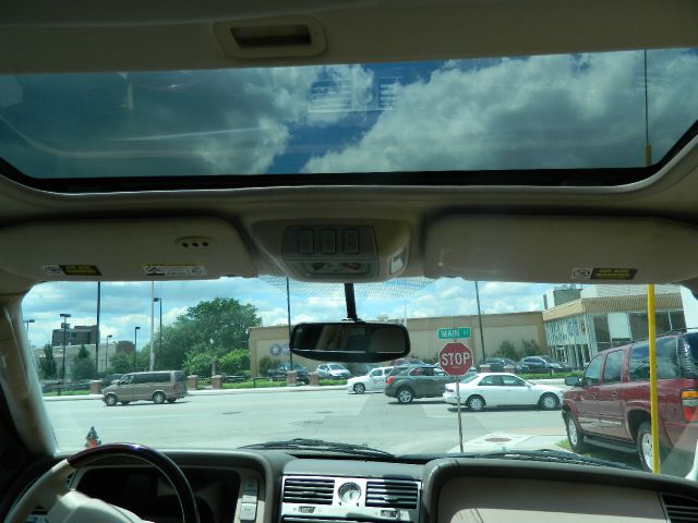 Lincoln Navigator 2004 photo 9