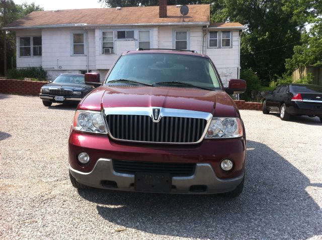 Lincoln Navigator 2004 photo 1