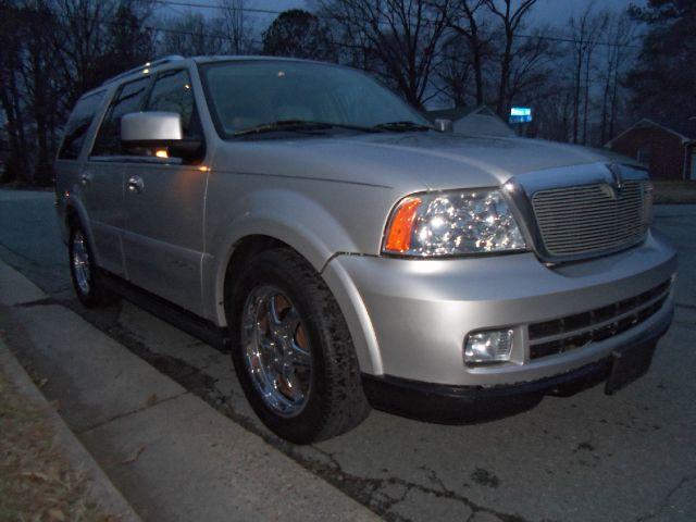 Lincoln Navigator Premium Sport Utility