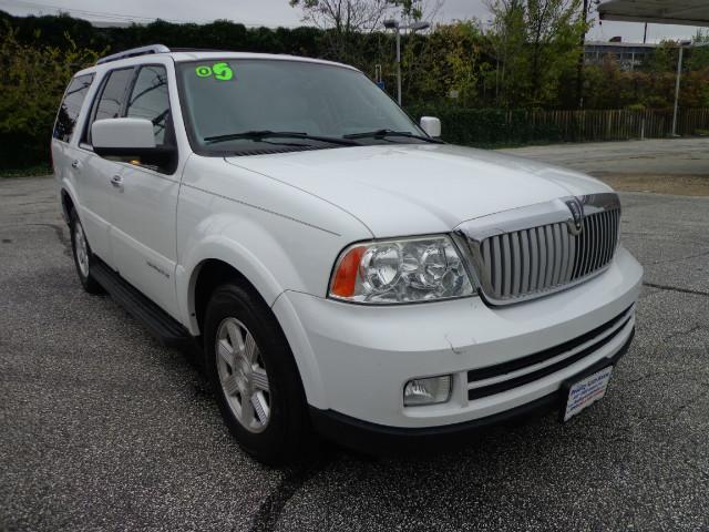 Lincoln Navigator Coupe SUV
