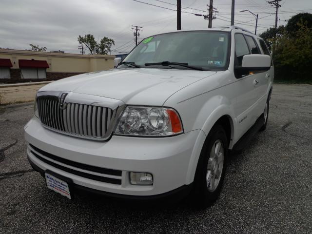 Lincoln Navigator 2005 photo 1