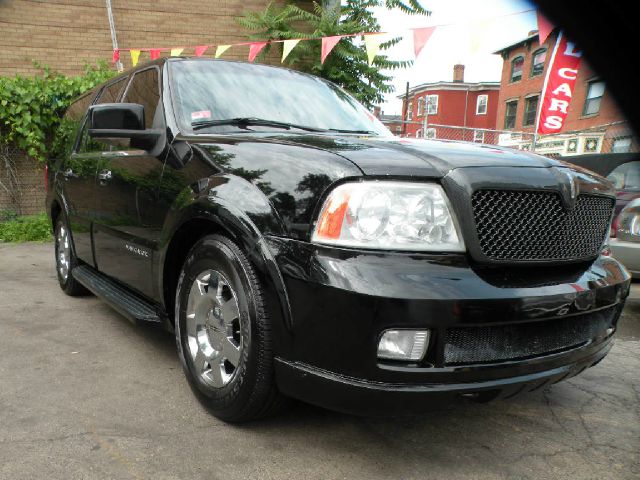 Lincoln Navigator 2005 photo 3