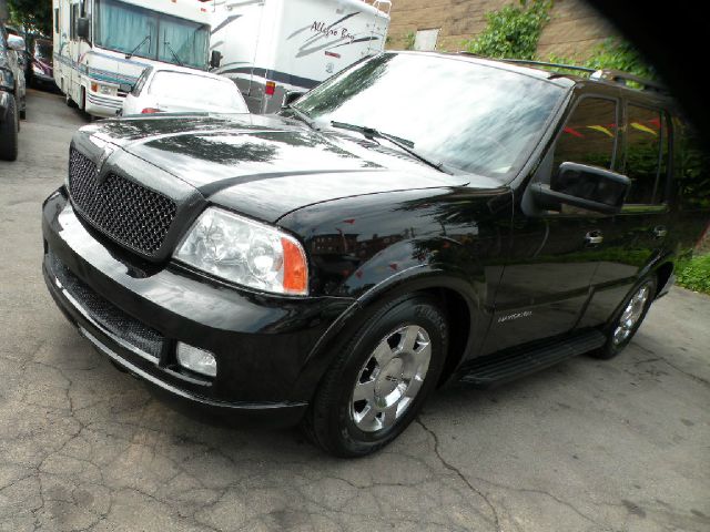 Lincoln Navigator 2005 photo 4