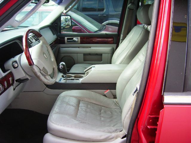 Lincoln Navigator 2005 photo 3