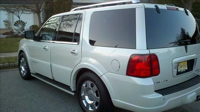 Lincoln Navigator 2005 photo 3