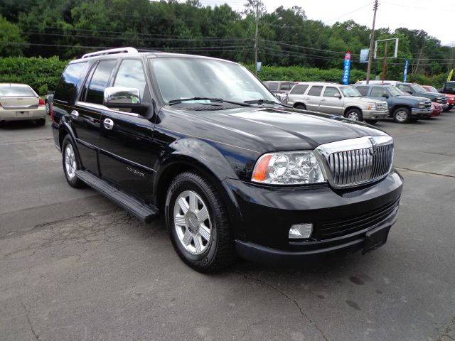 Lincoln Navigator 2005 photo 3