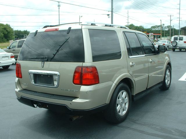 Lincoln Navigator 2005 photo 3